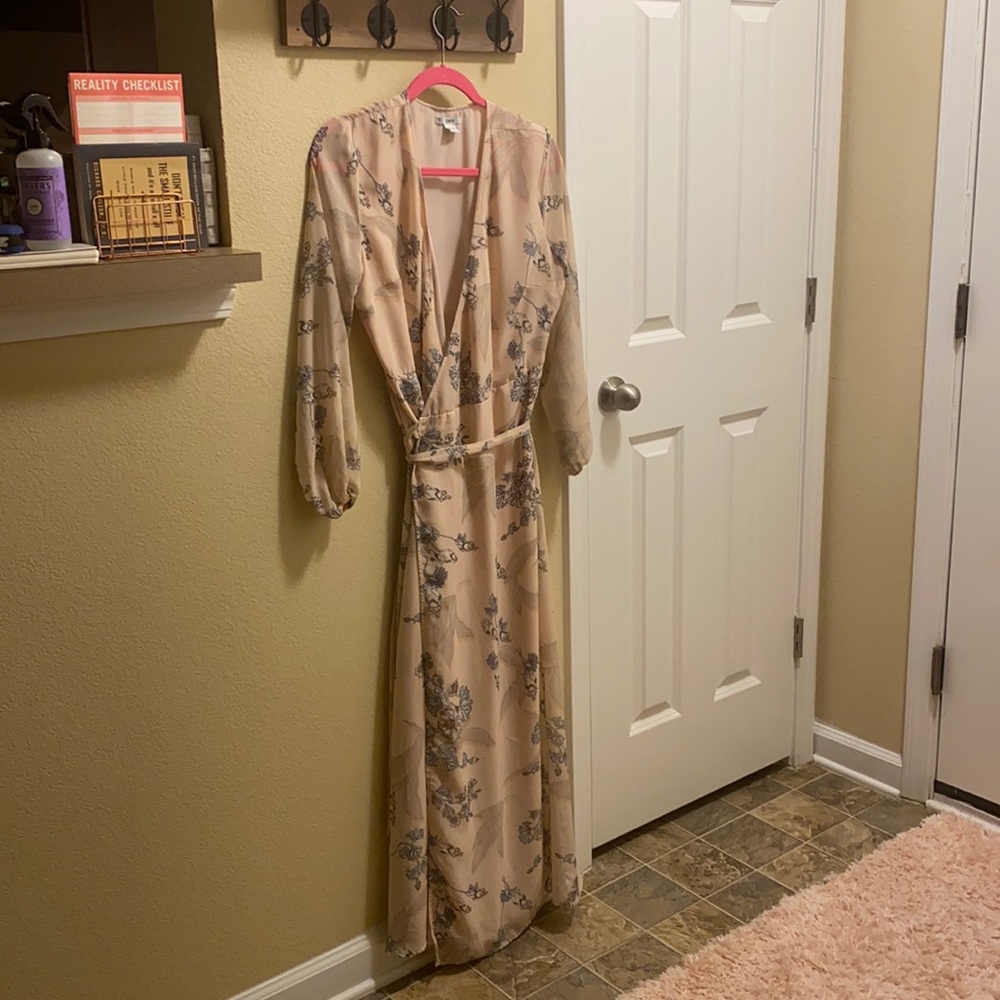 Bar lll: Size: L Color: Light pink, light blue